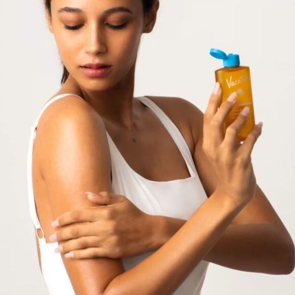 Vacation Chardonnay Oil SPF 30 Sunscreen - Picture 4 of 4